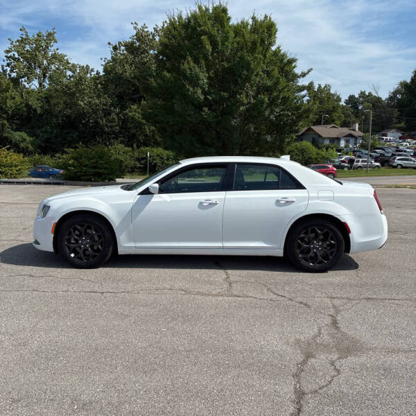 2019 Chrysler 300 S