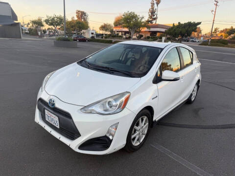 2017 Toyota Prius c One