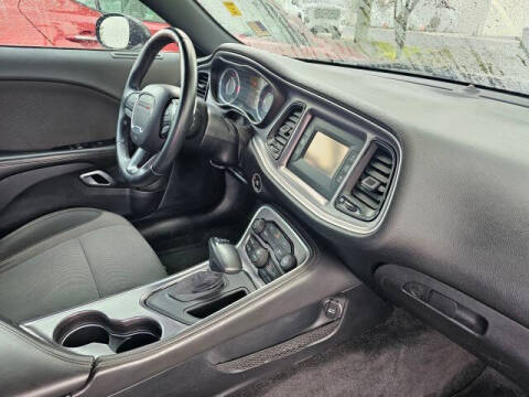 2015 Dodge Challenger SXT