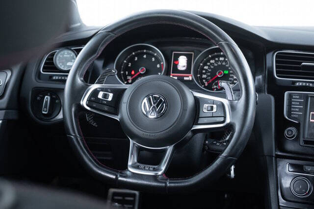 2017 Volkswagen Golf GTI S