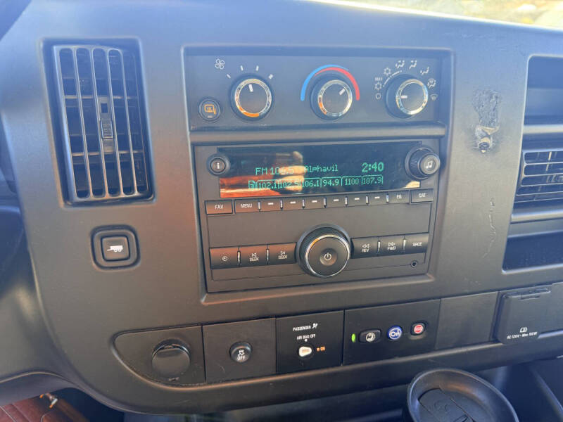 2021 Chevrolet Express 2500