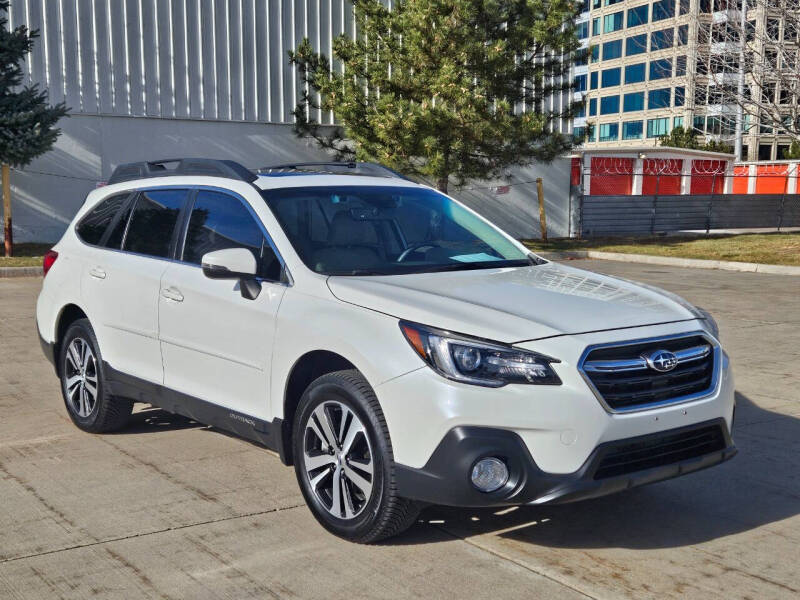 2019 Subaru Outback Limited's photo