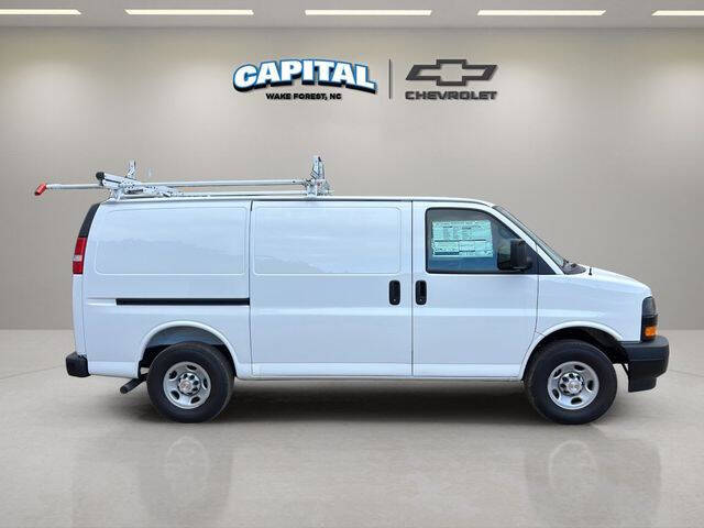 2025 Chevrolet Express 2500