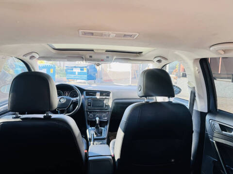 2021 Volkswagen Golf TSI