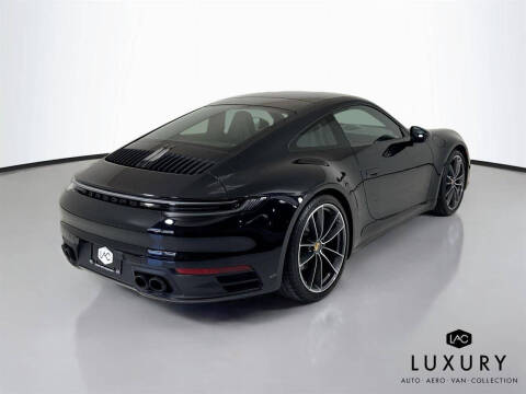 2022 Porsche 911 Carrera