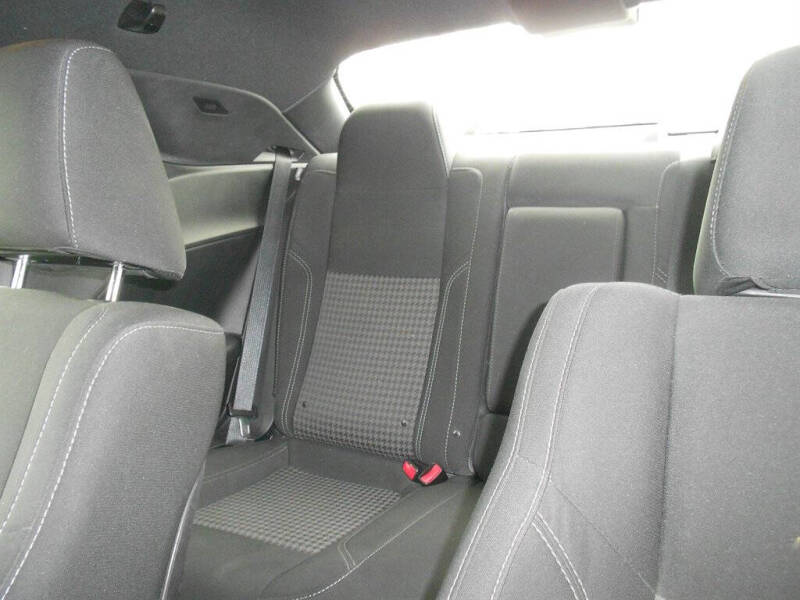 2015 Dodge Challenger SXT