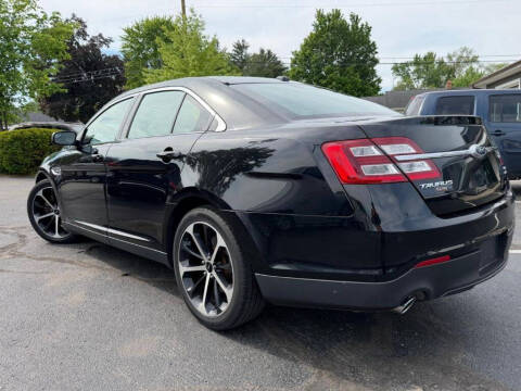 2016 Ford Taurus SEL