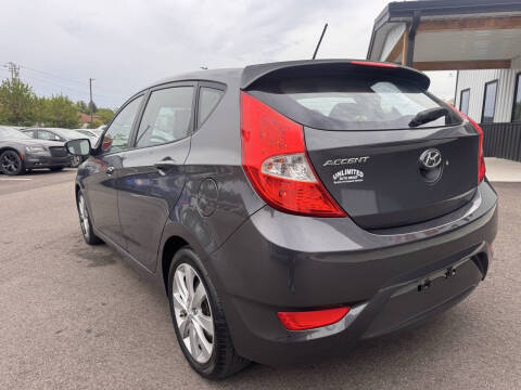 2013 Hyundai Accent SE