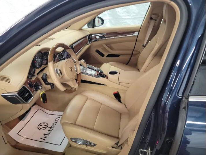 2011 Porsche Panamera