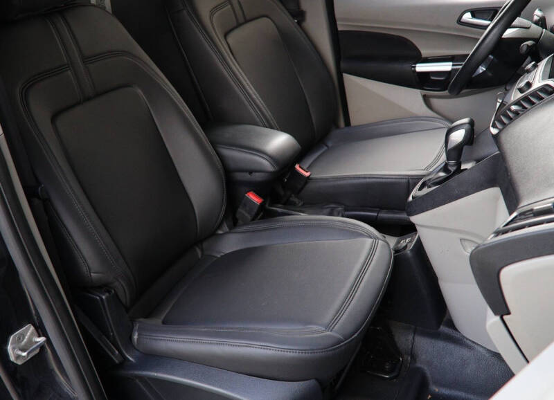 2022 Ford Transit Connect XLT