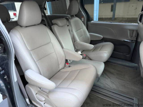 2018 Toyota Sienna XLE 8-Passenger