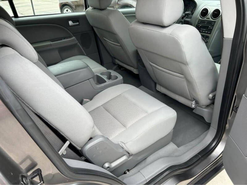 2005 Ford Freestyle SEL - Photo 10