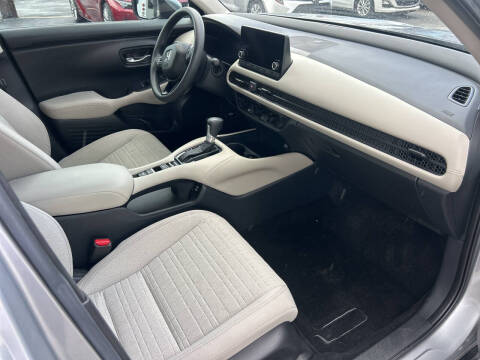 2025 Honda HR-V LX