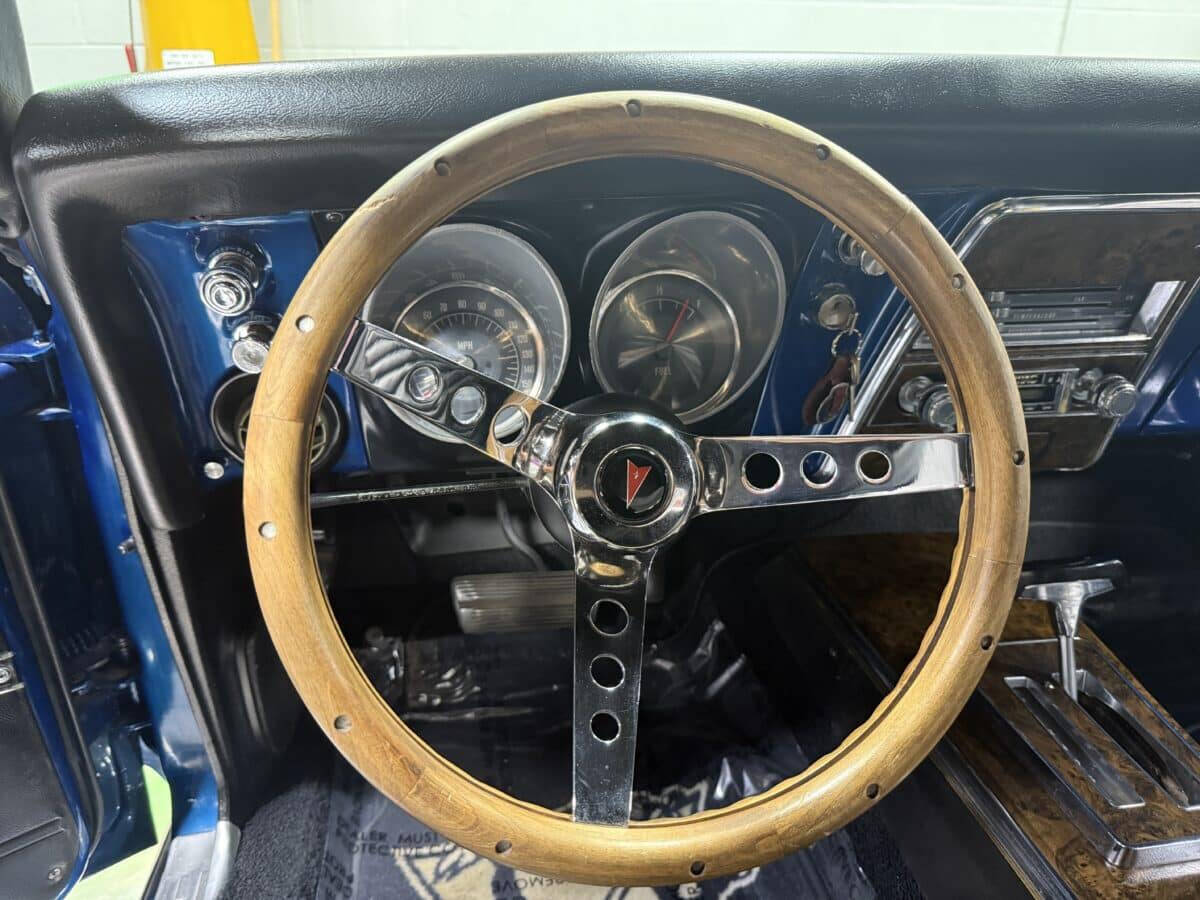 1968 Pontiac Firebird 33