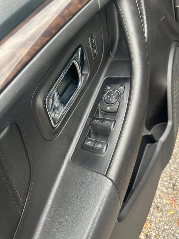 2018 Ford Taurus Limited