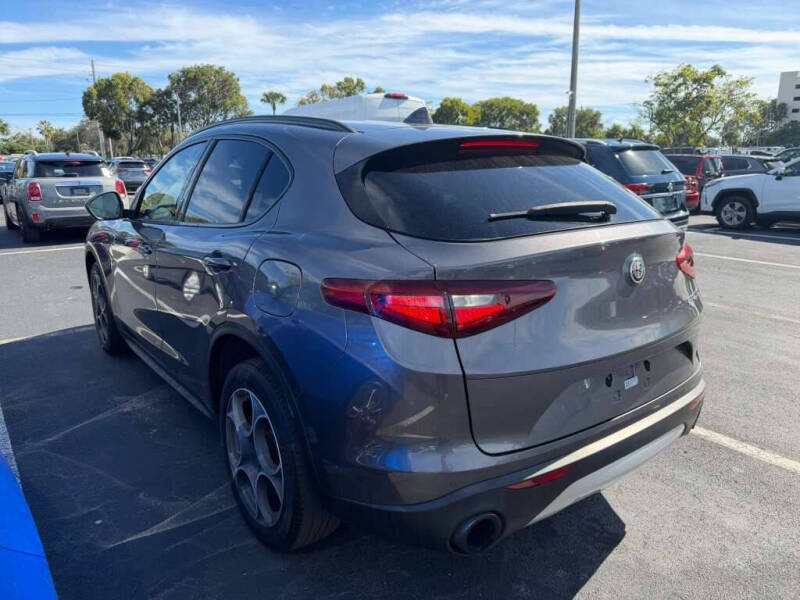 2019 Alfa Romeo Stelvio Sport