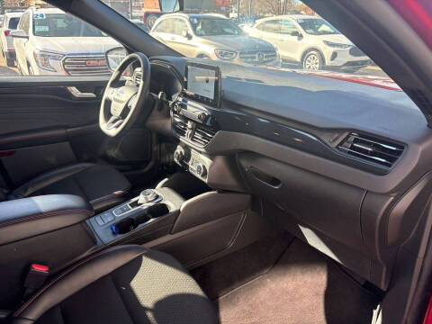 2025 Ford Escape ST-Line