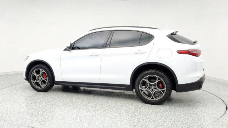 2022 Alfa Romeo Stelvio Sprint
