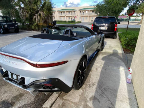 2022 Aston Martin Vantage