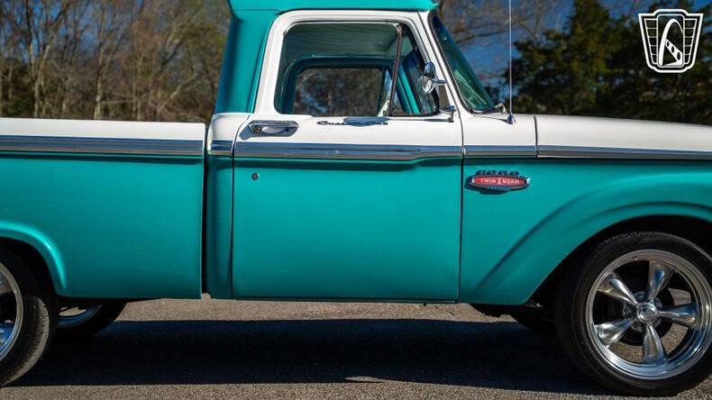 1966 Ford F-100