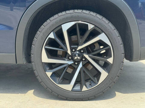 2022 Mitsubishi Outlander SE