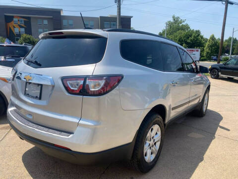 2017 Chevrolet Traverse LS