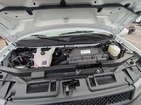 2025 Chevrolet Express 2500