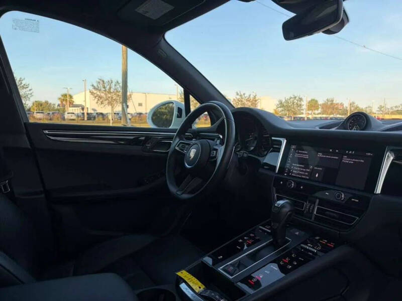 2024 Porsche Macan