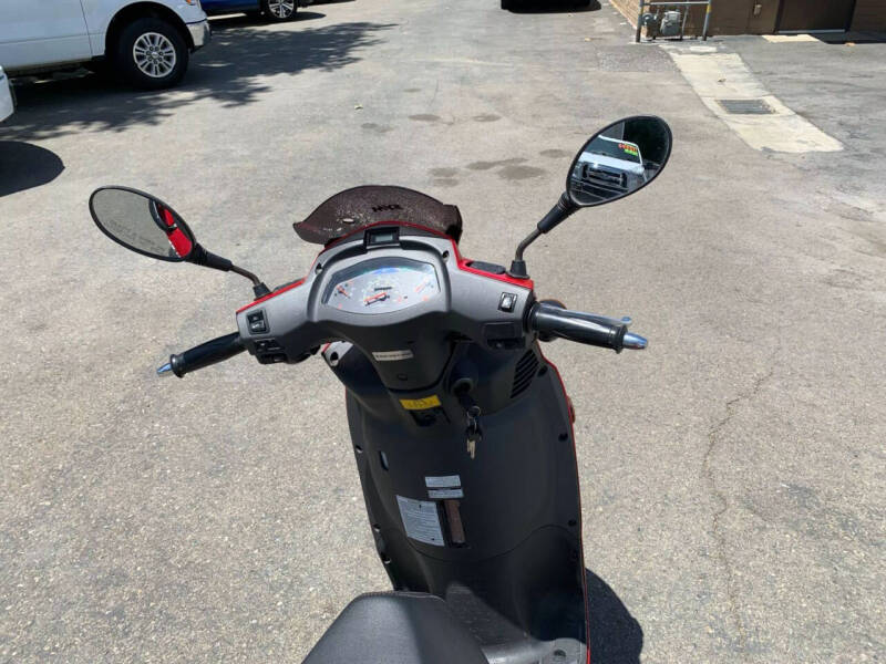 2015 Sym HD200
