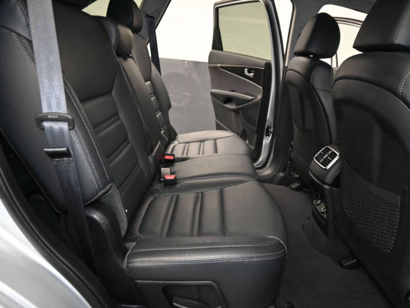 2019 Kia Sorento EX V6