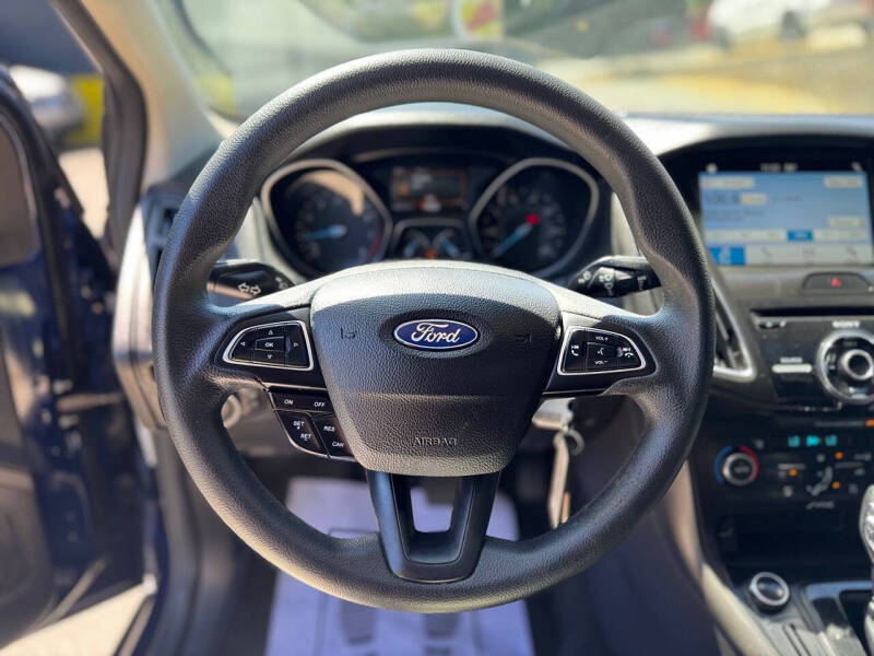 2017 Ford Focus SEL