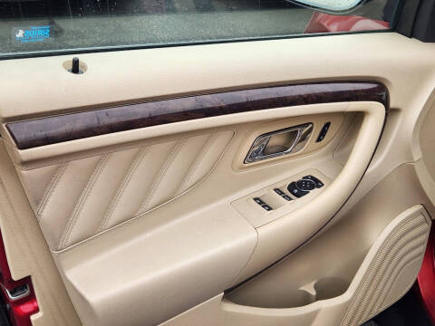 2015 Ford Taurus Limited