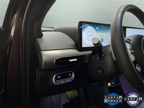 2024 Genesis GV60 Standard