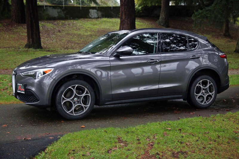 2018 Alfa Romeo Stelvio Sport