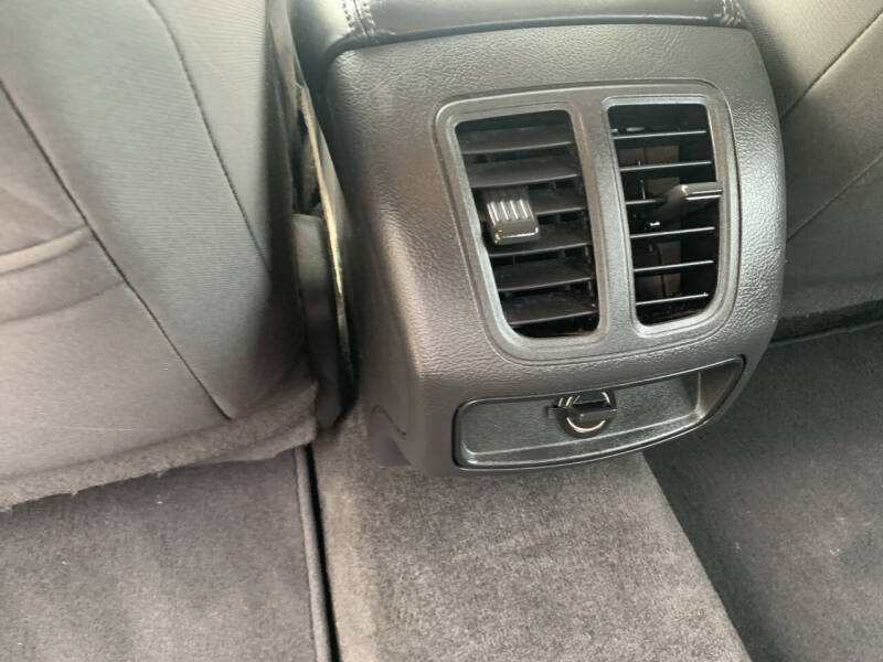 2011 Ford Taurus SEL