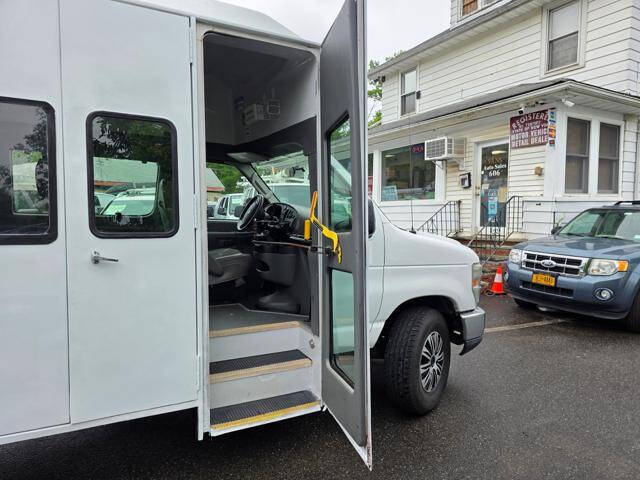 2008 Ford E-Series E-350 SD