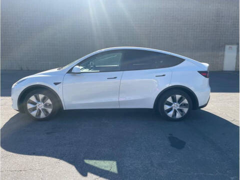 2021 Tesla Model Y for sale at Dealers Choice Inc in Farmersville CA