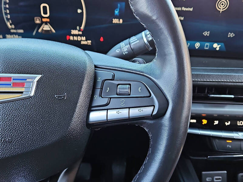 2024 Cadillac XT4 Premium Luxury