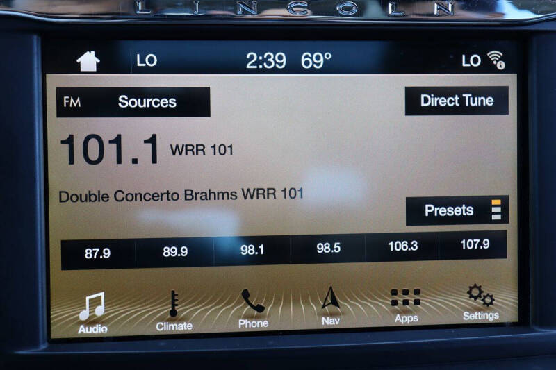 2018 Lincoln Continental Select