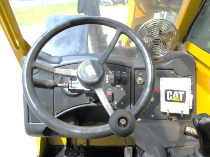 2012 Caterpillar TL 1055