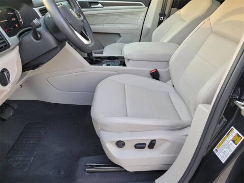 2023 Volkswagen Atlas V6 SE