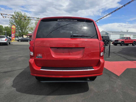2012 Dodge Grand Caravan R/T