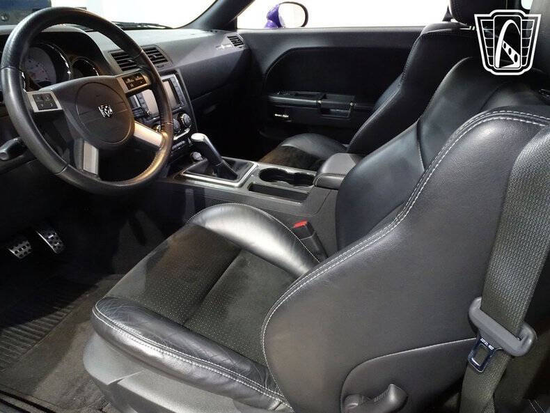 2010 Dodge Challenger SRT8