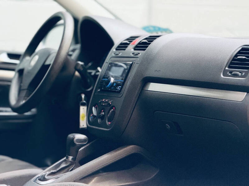 2009 Volkswagen Rabbit S