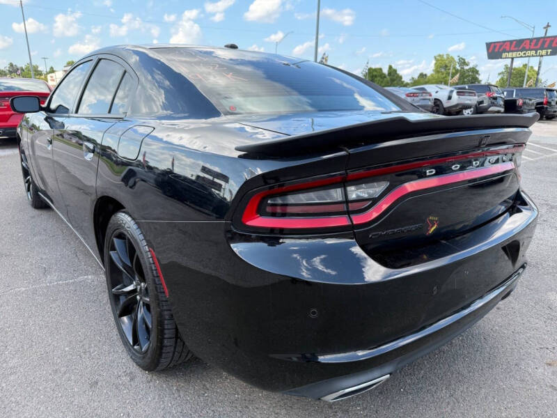 2018 Dodge Charger SXT