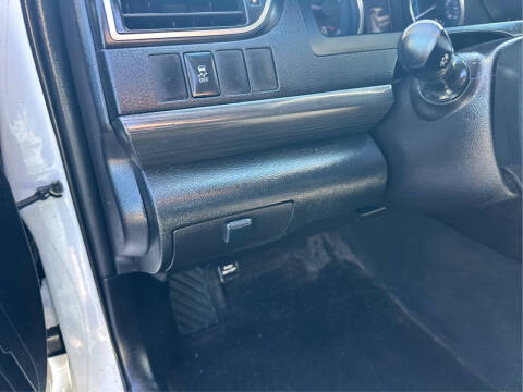 2015 Toyota Camry Hybrid LE