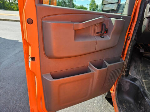 2017 Chevrolet Express 2500