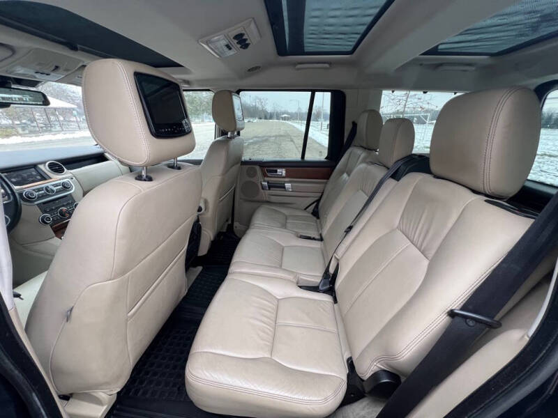 2016 Land Rover LR4 HSE LUX