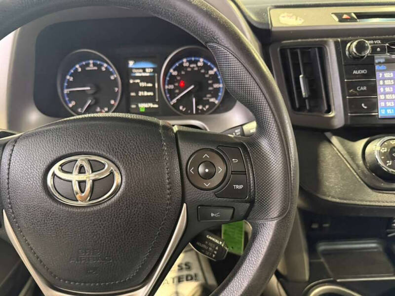 2017 Toyota RAV4 LE