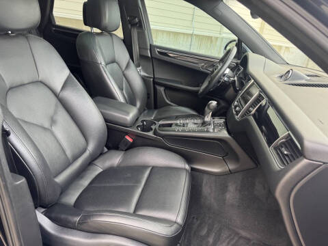 2016 Porsche Macan S